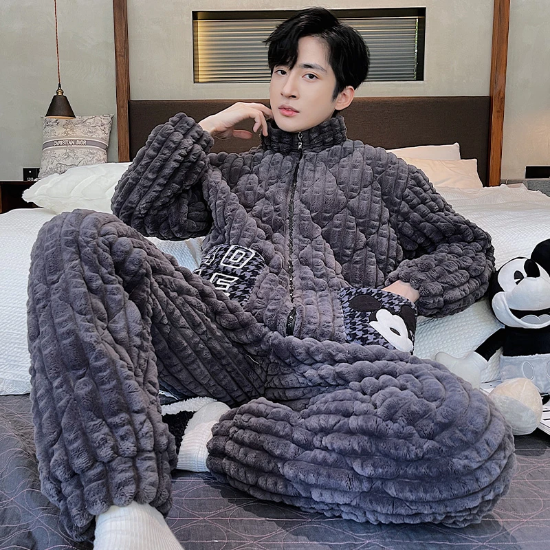 睡衣男士冬季三层夹棉加绒加厚保暖休闲卡通宽松加大码家居服套装