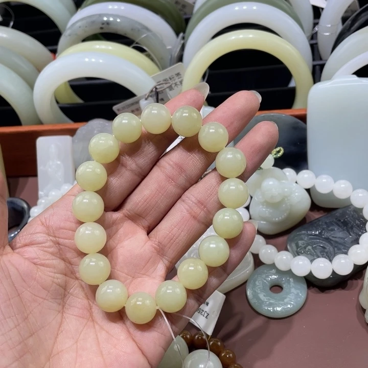 和田玉（糖玉）未镶嵌手链