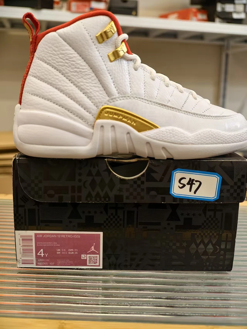 nike aj12 白色 全新原盒 36码 11.18 孙 S47