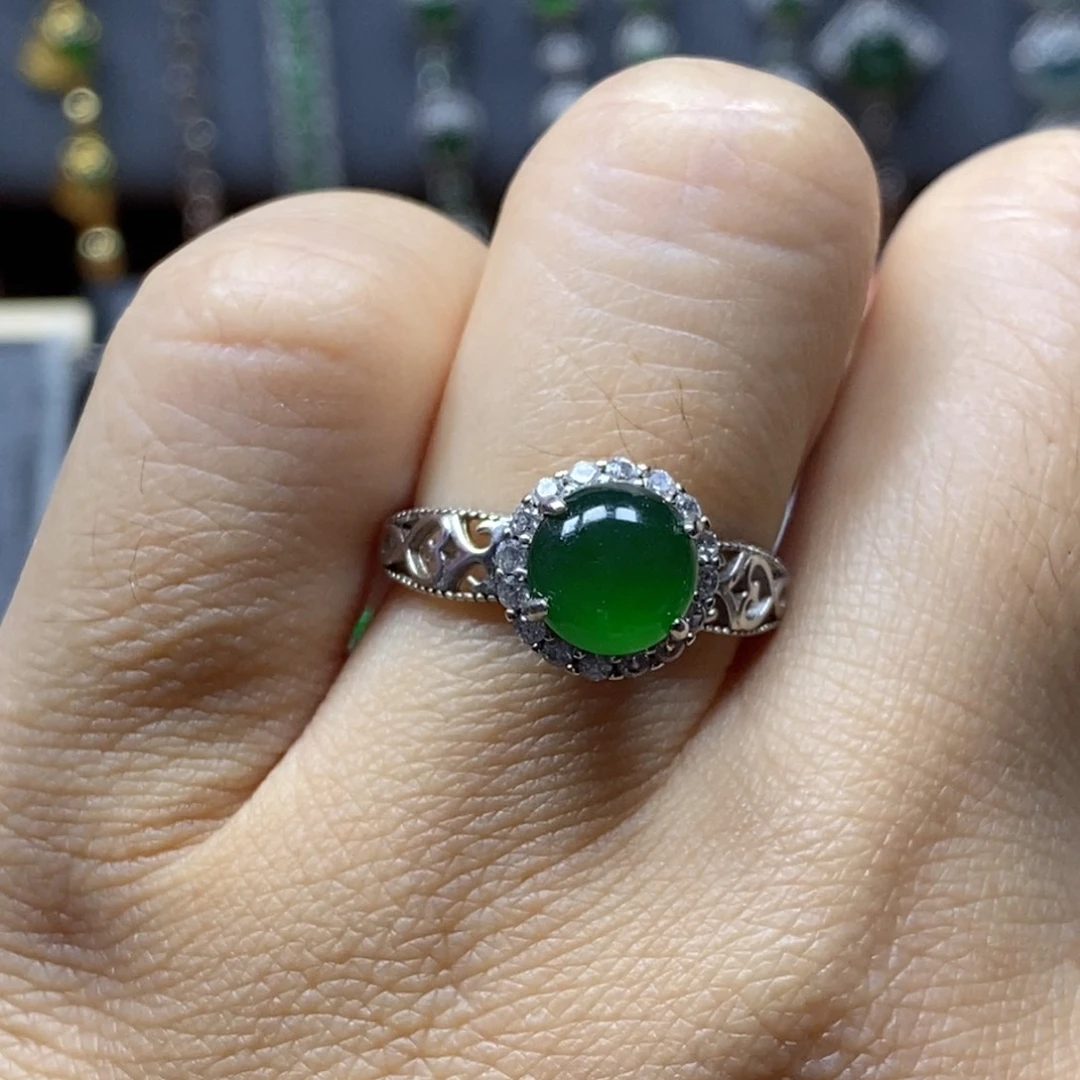 翡翠颈饰银S925镶嵌翡翠戒指7.5mm