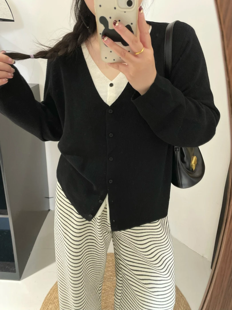 UQ｜22868 V领假两件撞色针织衫春秋款慵懒风显瘦大码女装