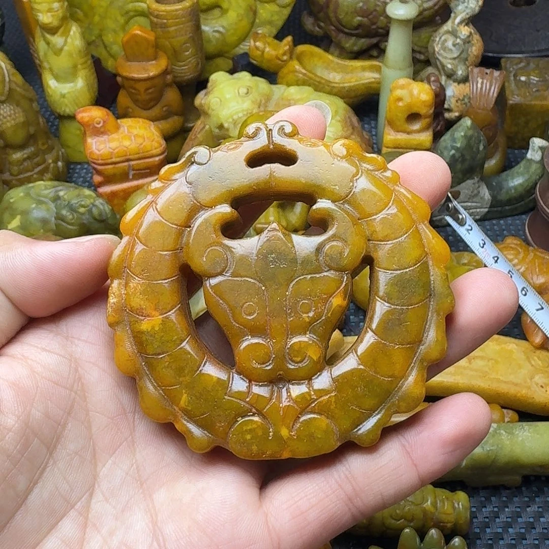 白玉菩提吊坠。。。