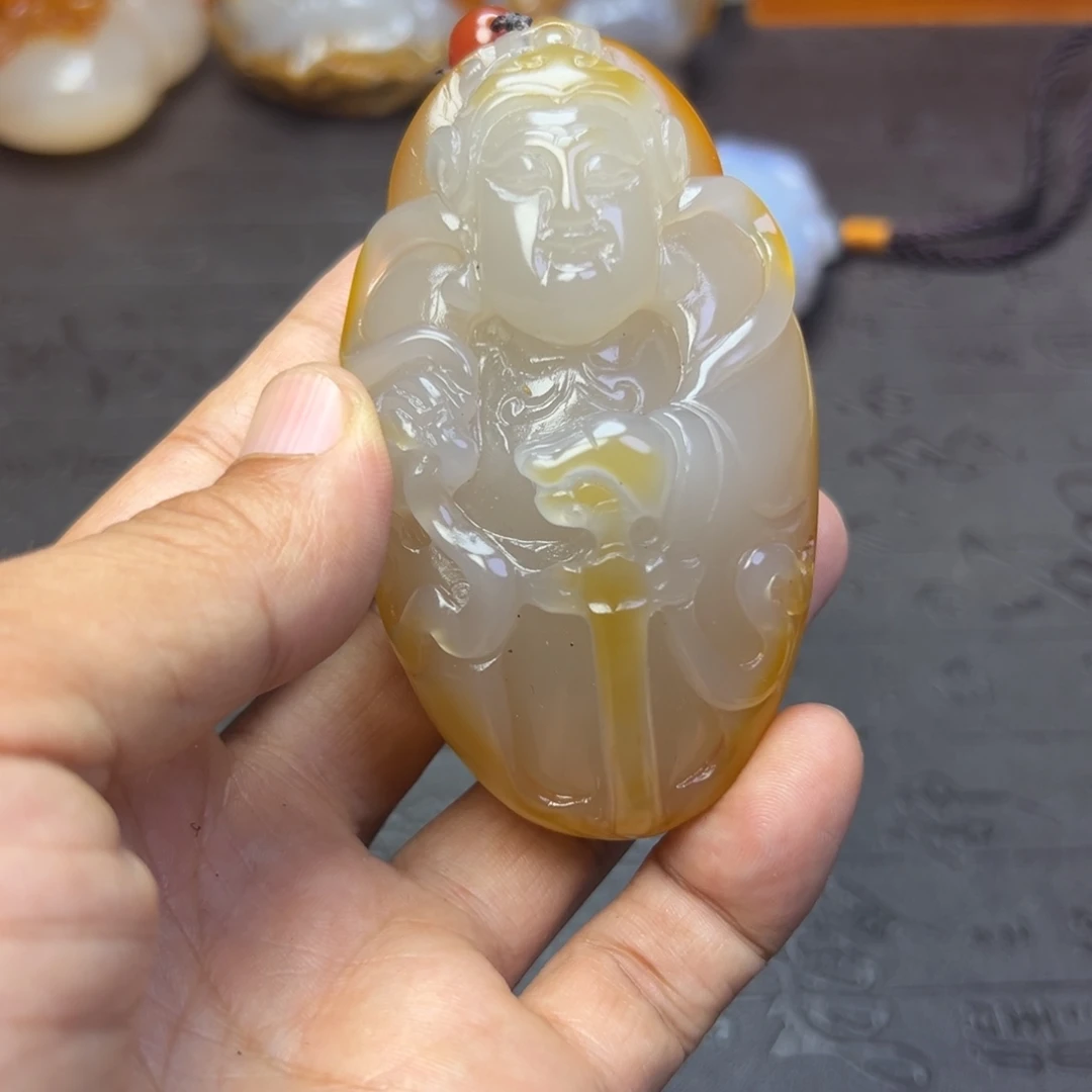 鱼***飞未镶嵌时尚潮流手把件吊坠玛瑙/玉髓
