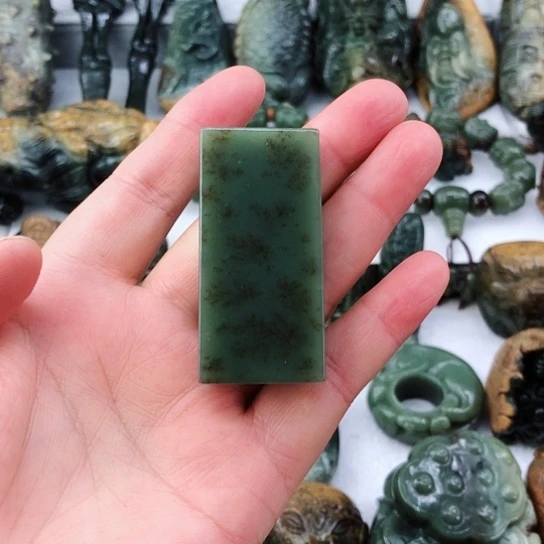 未镶嵌和田玉挂件