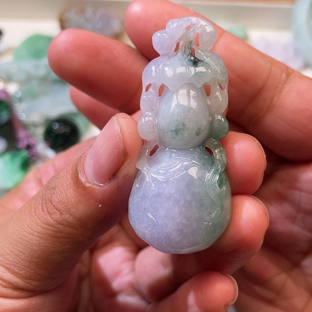 翡翠未镶嵌颈饰翡玉缘翡翠