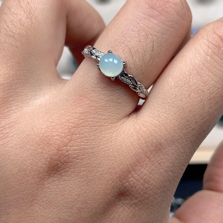 翡翠未镶嵌戒指戒指