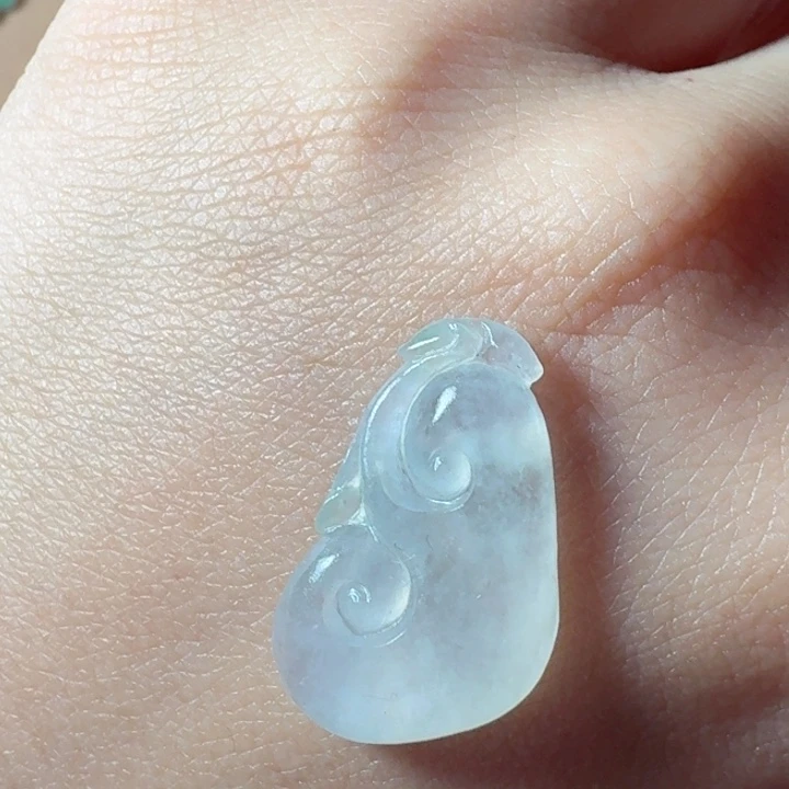 定制翡翠未镶嵌如意