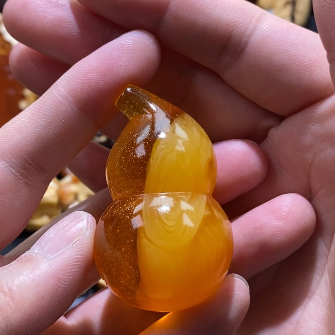 定制琥珀未镶嵌蜜蜡