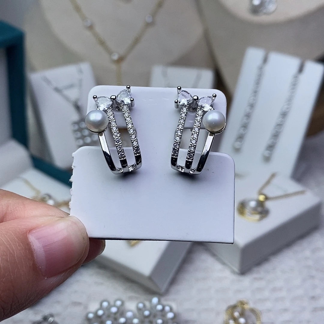 耳饰银S925镶嵌淡水珍珠