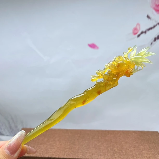 岫玉高品质花玉梅花发簪 整体长度19cm 入发长度12cm