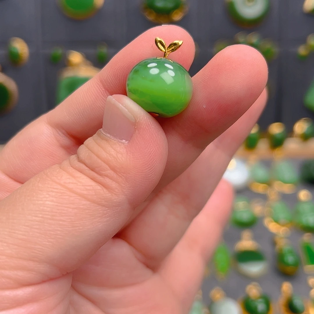 和田玉（碧玉）18K金镶嵌吊坠(不含链)