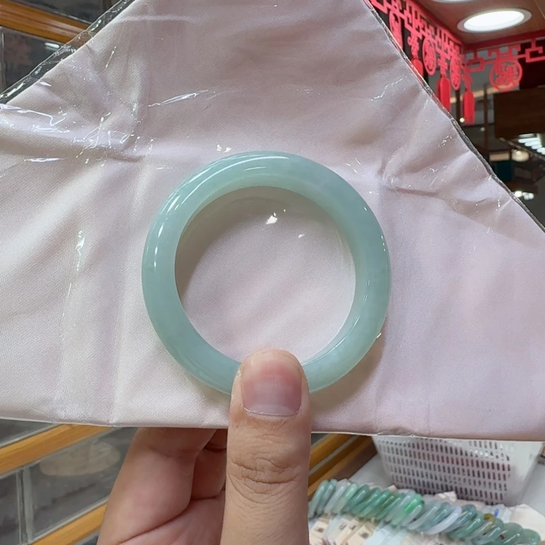 翡翠手镯未镶嵌买断