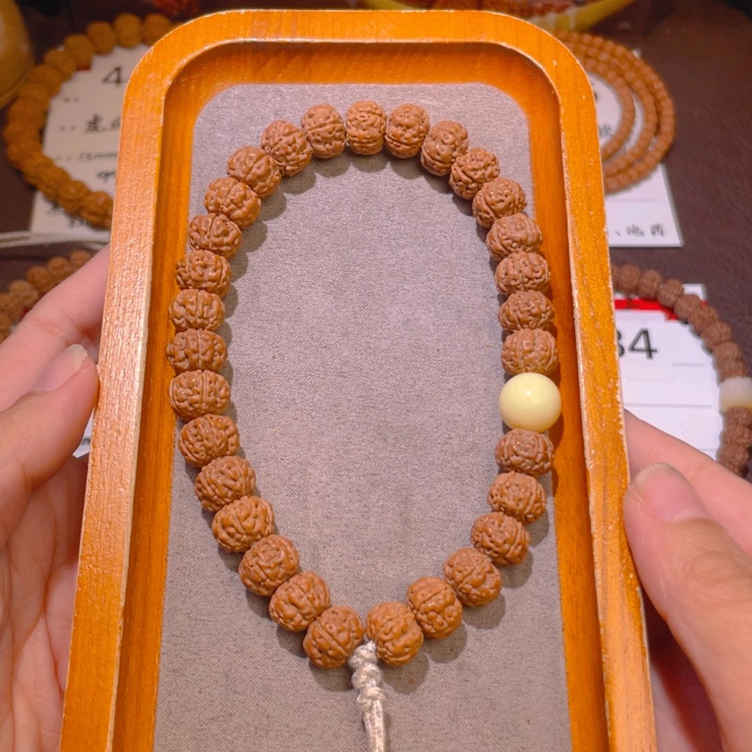 金刚菩提吊坠418纯血老树王11+