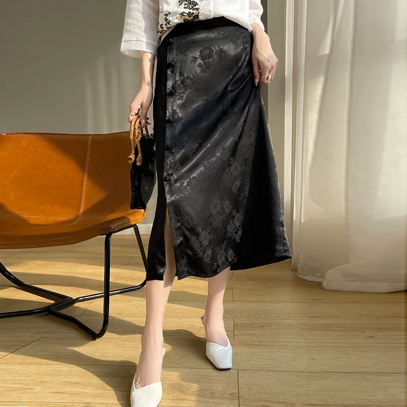 新中式桑蚕丝缎面半身裙女国风盘扣提花A字裙高腰醋酸开叉中长裙