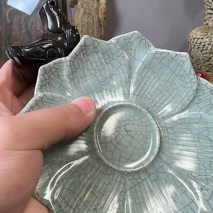 瓷片用****1瓷器的造型也非常讲究造型与细节搭配