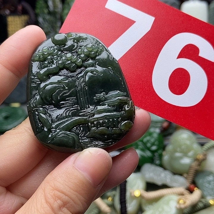 和田玉未镶嵌颈饰