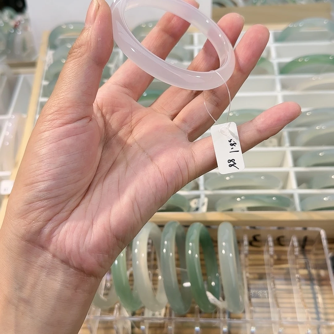 手镯玛瑙/玉髓未镶嵌圈口58.1