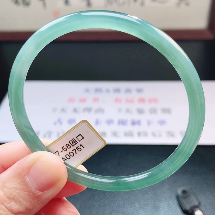翡翠未镶嵌手镯翡翠手镯78