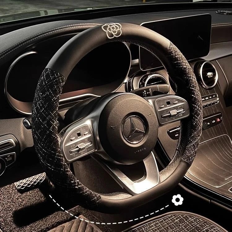新款汽车方向盘套四季通用女防滑吸汗小香风山茶花男女通用车把套