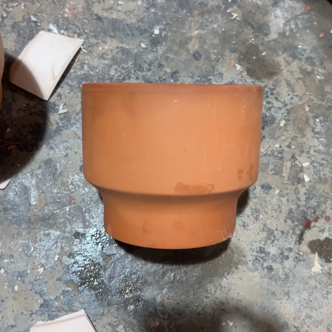 酒杯盆14口11高1只【微瑕】