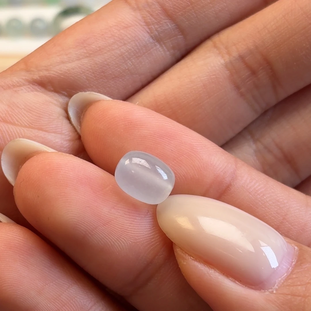 翡翠散珠冰透胶囊珠