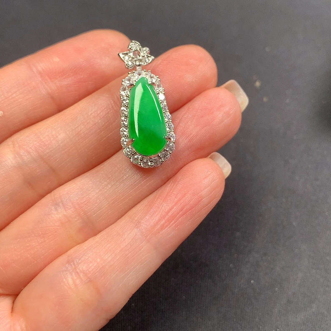 翡翠银S925镶嵌颈饰蒽*?111111