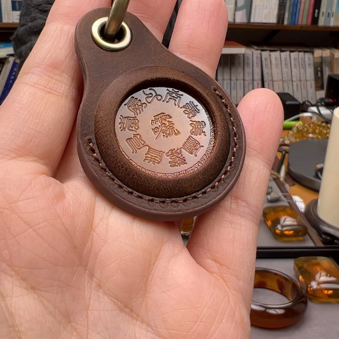 琥珀颈饰未镶嵌雷祖讳