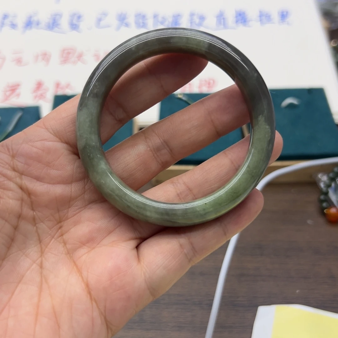 和田玉未镶嵌手镯54.6圈围231