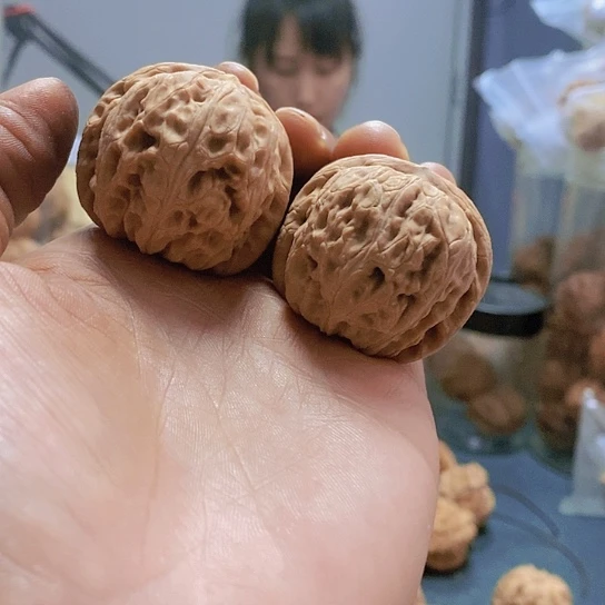 【闪购商品】把件文玩核桃40平谷元宝尖黄