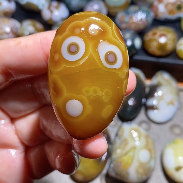 未镶嵌玛瑙/玉髓珠宝半成品46