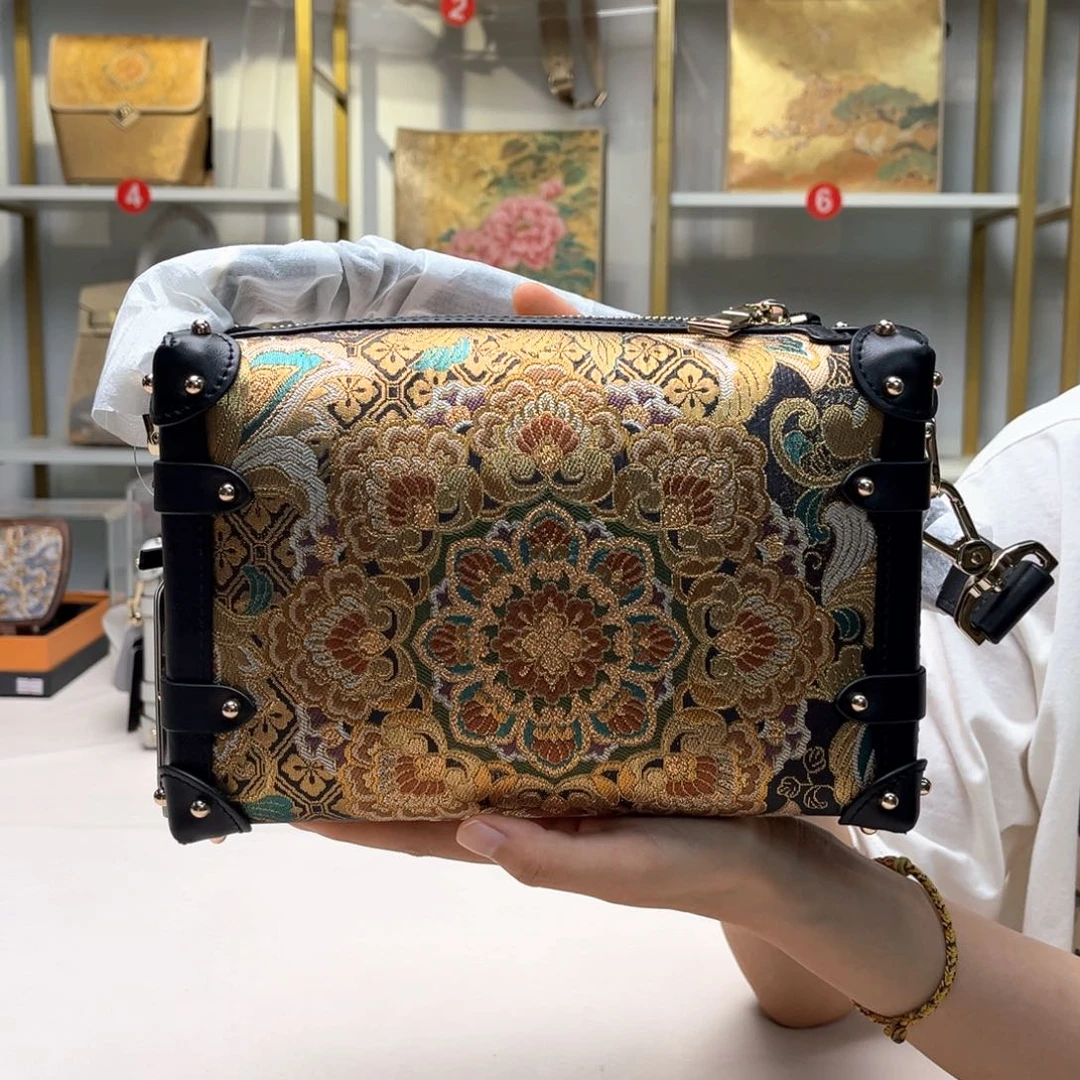 福***娃织绣直播间浮力大漏