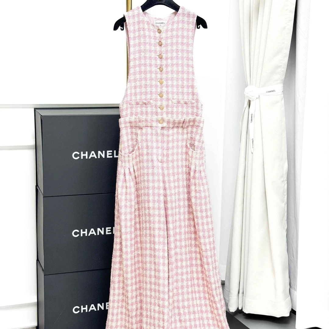 99新 Chanel/香奈儿  34码23S粉色编织连体裤