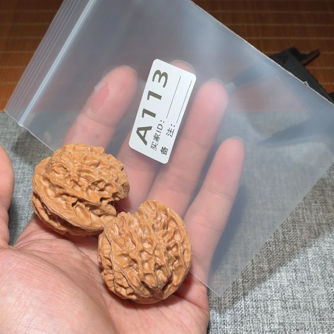 吊坠文玩核桃苹果113