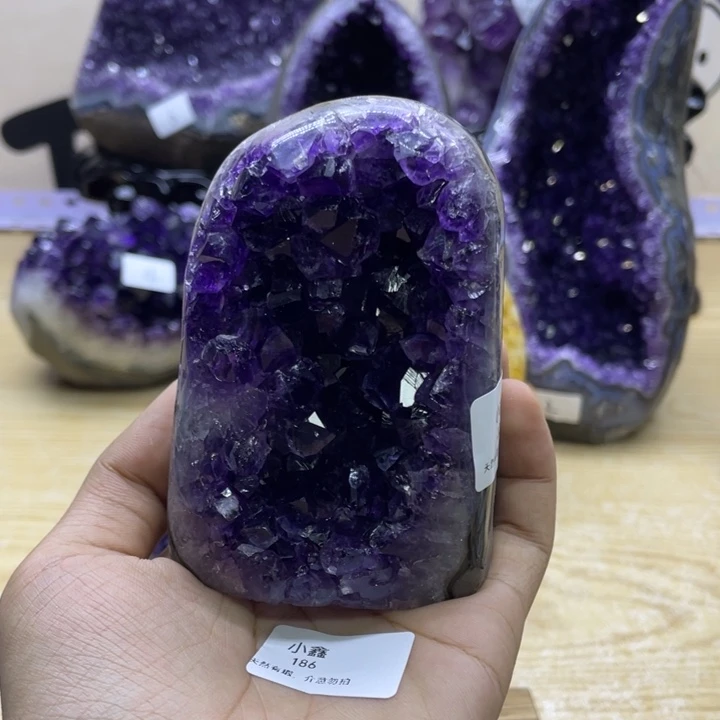 未镶嵌大型摆件(非配饰)紫晶