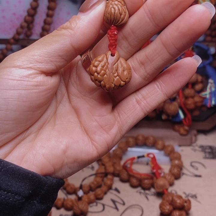 吊坠桃核龙纹桃枭