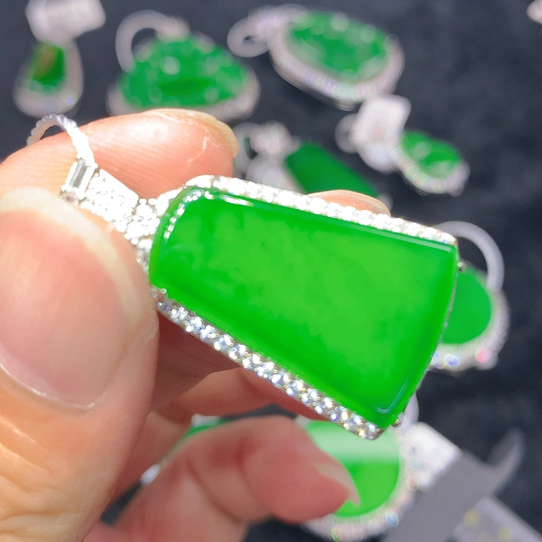 翡翠银S925镶嵌颈饰我