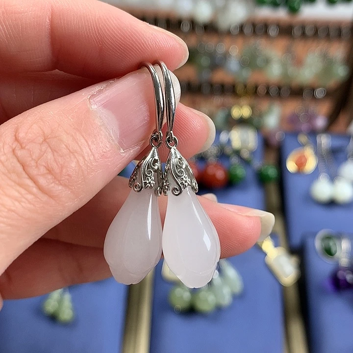石英质玉（金丝玉）耳环银S925镶嵌玉兰花19.5*10左右