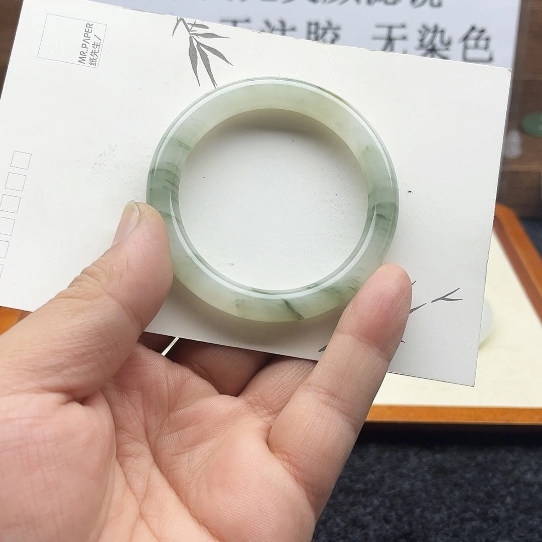 未镶嵌手镯石英质玉A58