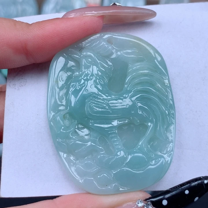 颈饰未镶嵌翡翠鸡