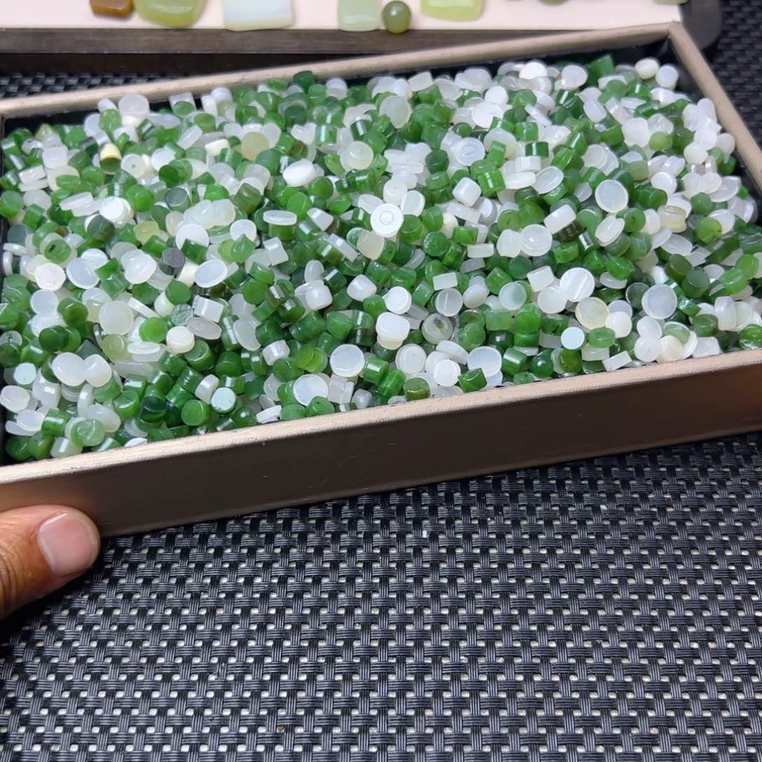 和田玉未镶嵌珠宝半成品