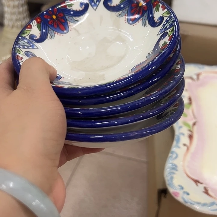 瓷片瑕。。。。。。。。。。。。。
