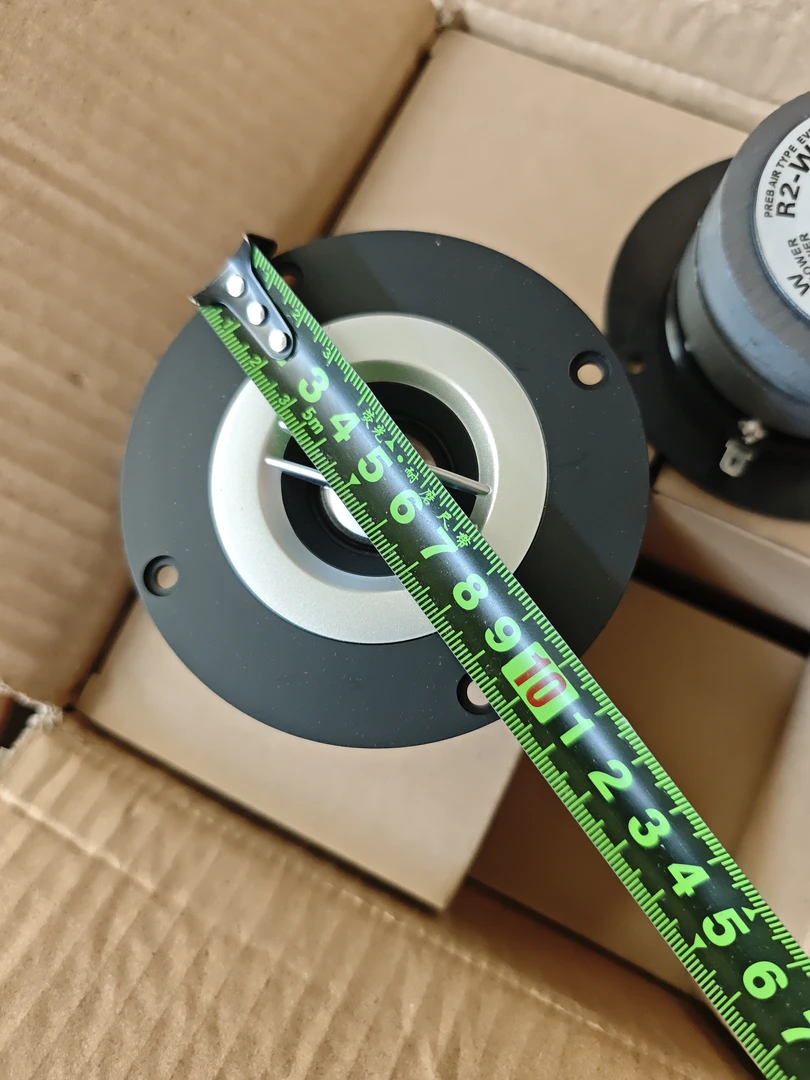 未拆封  4寸高音一对的价格，音箱高音全新。