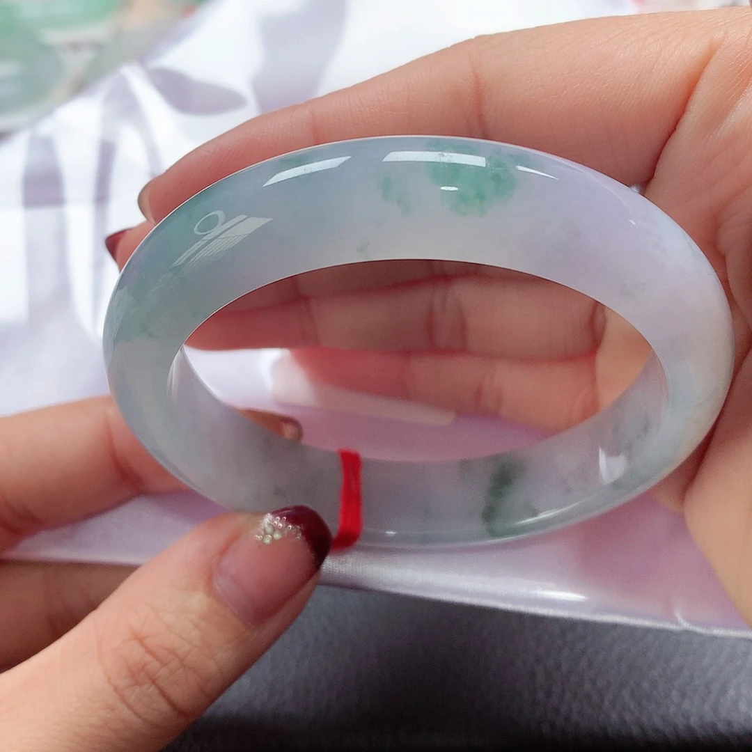 翡翠手镯未镶嵌天然A货翡翠