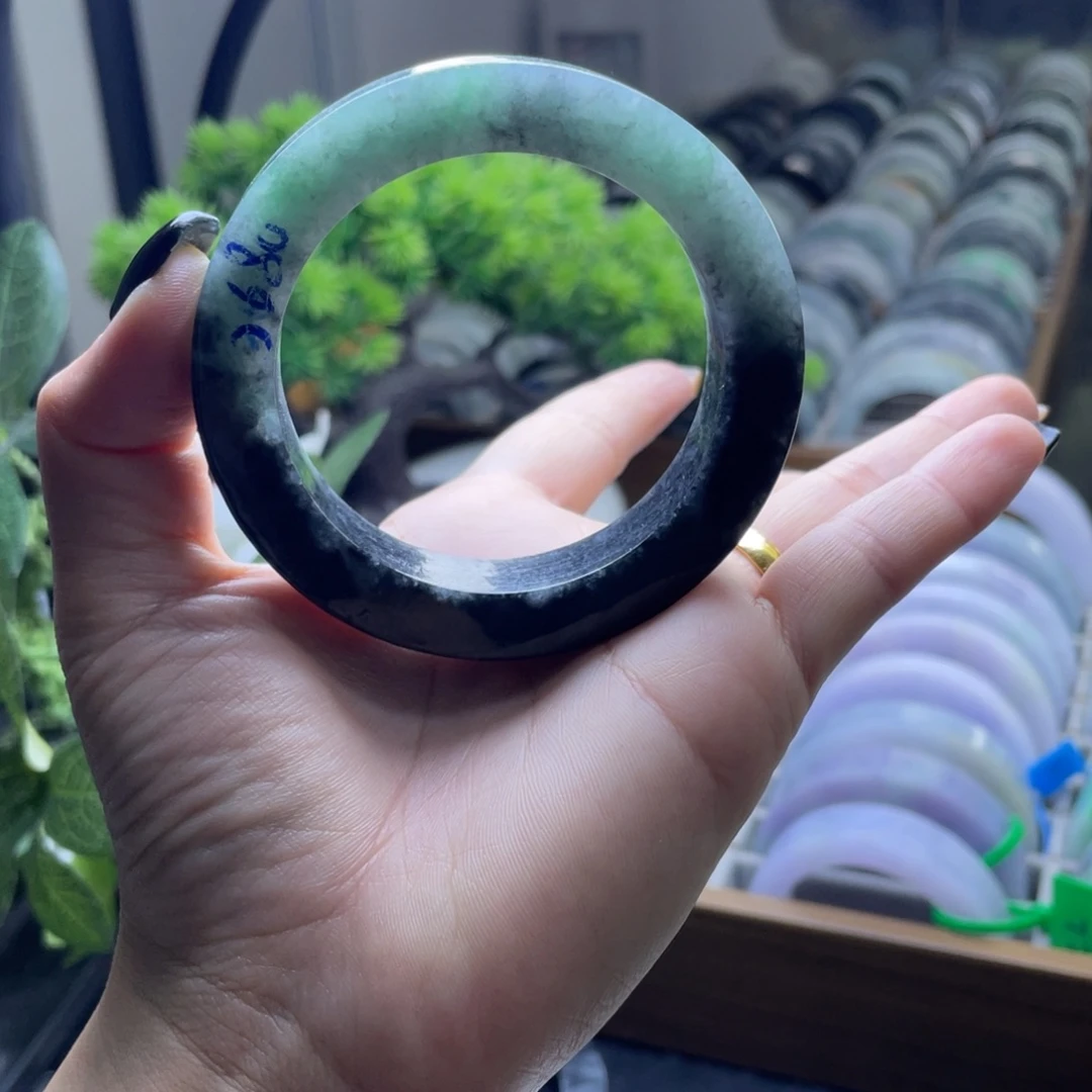 定制翡翠未镶嵌特价翡翠手镯定制