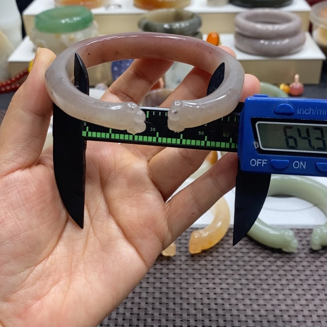 石英质玉未镶嵌手镯