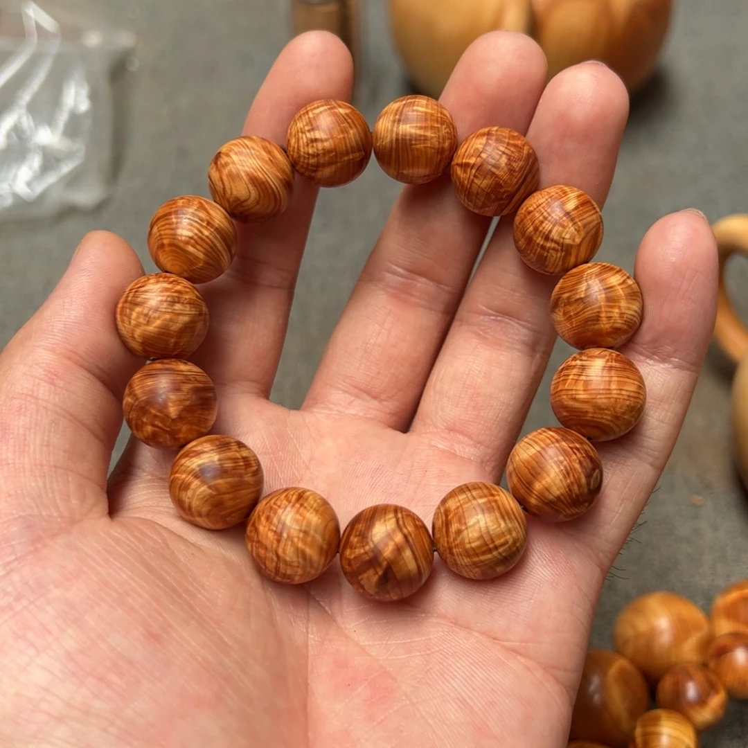 牧****柏木（崖柏）北太行陈化崖柏