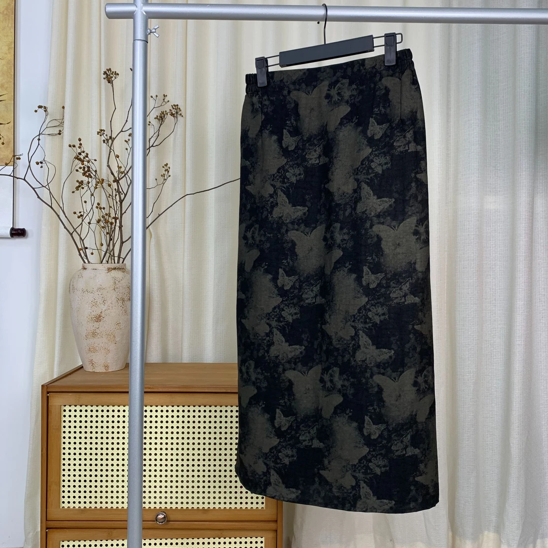 桑蚕丝黑底蝴蝶直筒半裙气质时尚复古长款国风优雅印花