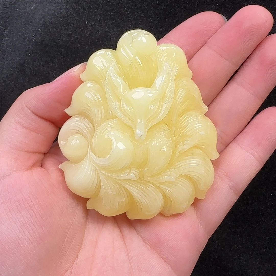 蜜蜡未镶嵌珠宝奇石