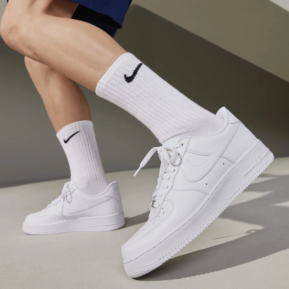 NIKE/耐克AF1空军一号男款纯白经典复古板鞋CW2288111