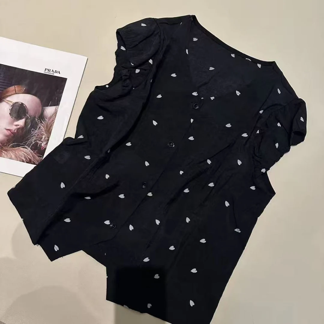 《姚家优麦汇》Y6330夏款V领设计感时尚百搭无袖显瘦上衣款女